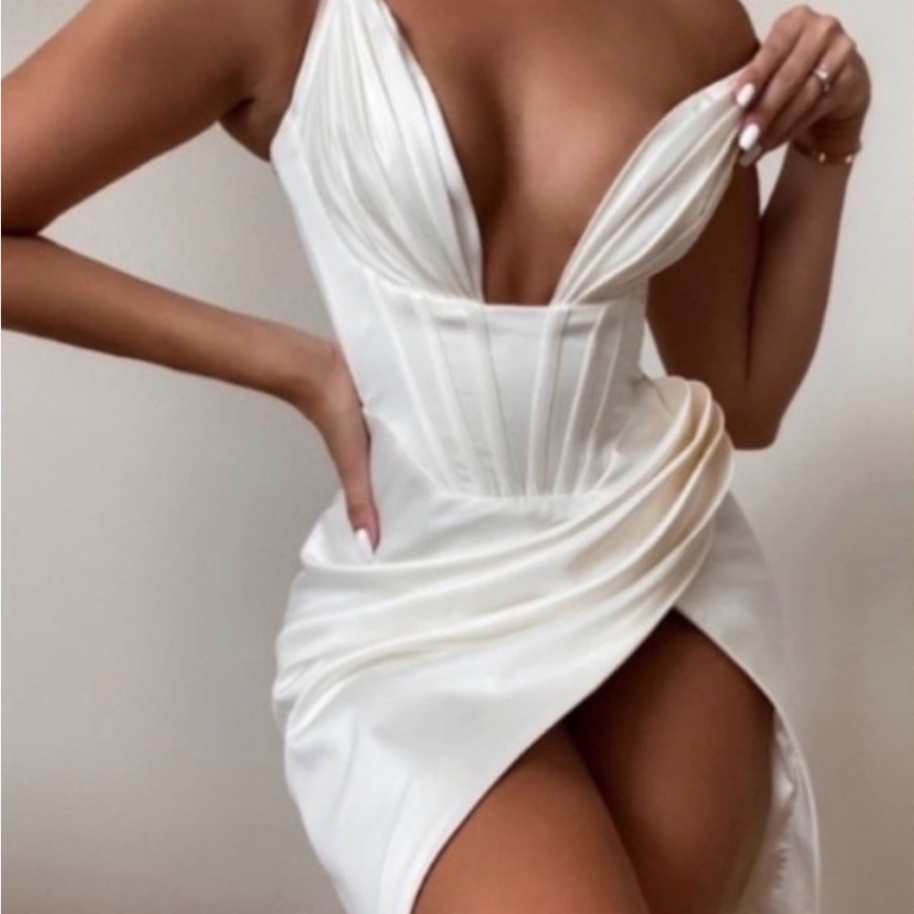 House of CB Faye Dress in Ivory